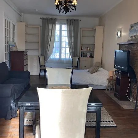 Le Mascaret Couette-café 4*