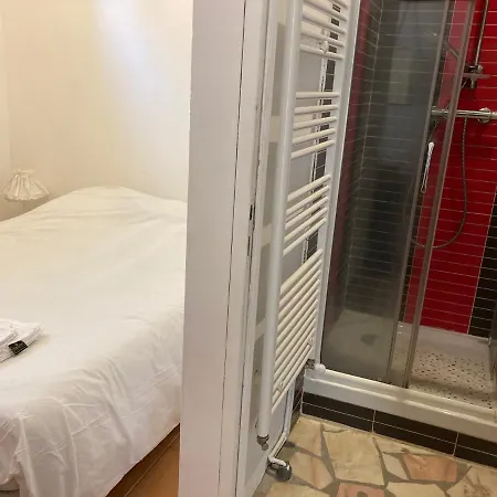 Alojamento de Acomodação e Pequeno-almoço Le Mascaret 4*