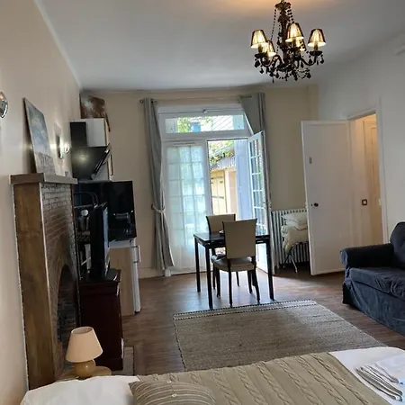 Alojamento de Acomodação e Pequeno-almoço Le Mascaret Deauville